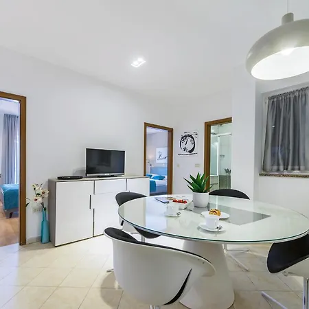 12 Apartment